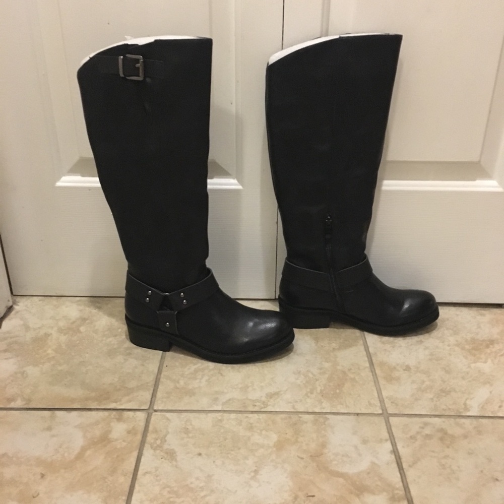 Black Pemberton boots by Very Volatile Los Angeles